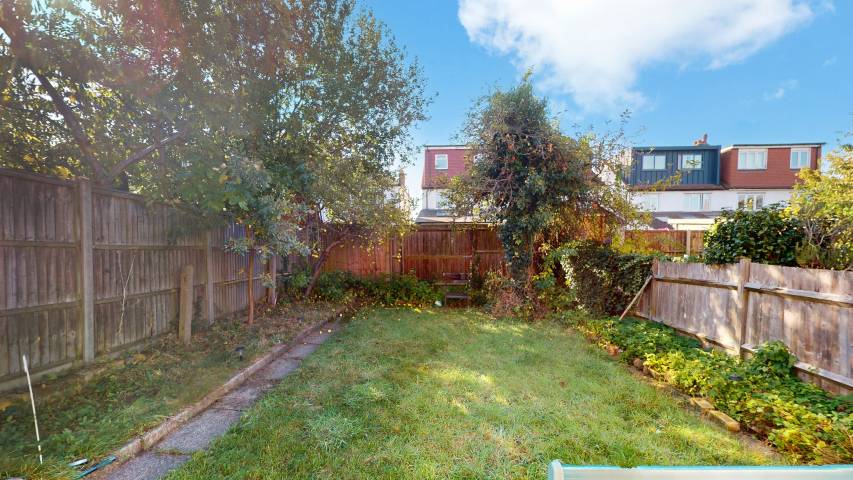 Stunning Sharers Apartment Fleetwood Road, Dollis Hill